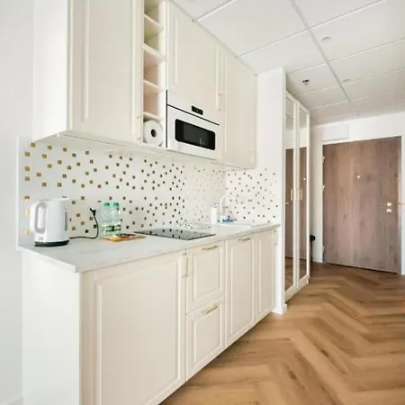 Apartament Wola Tower Kasprzaka 公寓